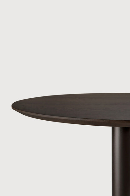 Blend dining table
